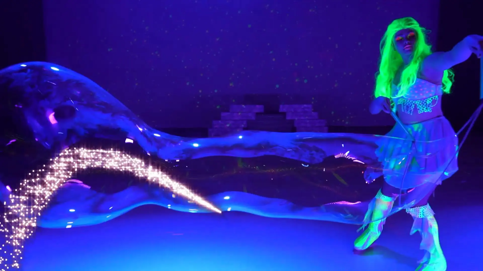 Eventy na lodzie, przedstawienia na syntetycznym lodzie