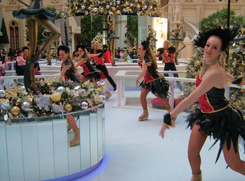 Eventy na lodzie, przedstawienia na syntetycznym lodziezy i eventów na lodzie